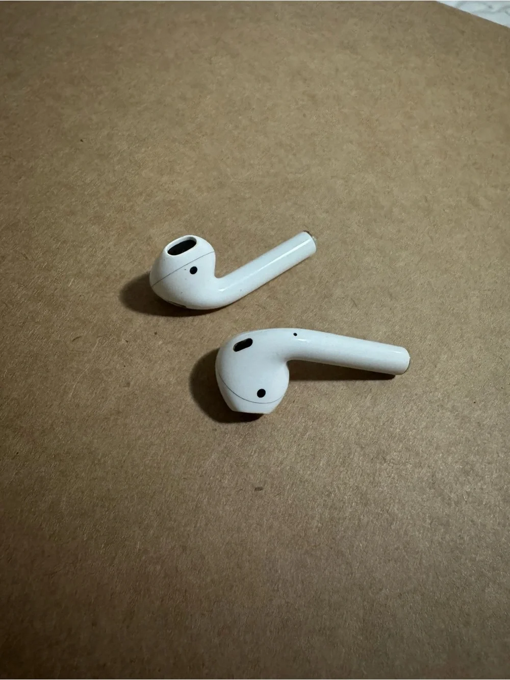 Second Gen Apple AirPods - USED
